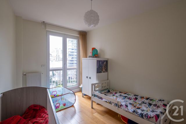 Appartement F6 à vendre - 6 pièces - 132.6 m2 - PARIS - 75013 - ILE-DE-FRANCE - Century 21 Lutèce Immobilier Appartement F6 à vendre - 6 pièces - 132.6 m2 - PARIS - 75013 - ILE-DE-FRANCE - Century 21 Lutèce Immobilier