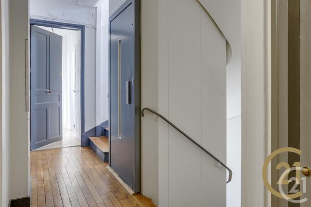 Afficher la photo en grand Appartement F2 à vendre - 2 pièces - 32.11 m2 - COURBEVOIE - 92 - ILE-DE-FRANCE - Century 21 Lutèce Immobilier