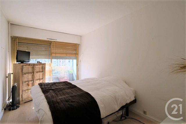 Afficher la photo en grand Appartement F4 à vendre - 4 pièces - 80.0 m2 - PARIS - 75013 - ILE-DE-FRANCE - Century 21 Lutèce Immobilier