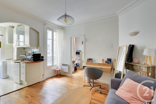  - PARIS - 
