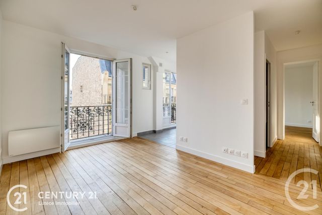 Appartement F2 à vendre - 2 pièces - 33.0 m2 - PARIS - 75013 - ILE-DE-FRANCE - Century 21 Lutèce Immobilier