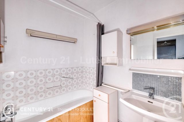 Appartement F2 à vendre - 2 pièces - 53.0 m2 - PARIS - 75013 - ILE-DE-FRANCE - Century 21 Lutèce Immobilier