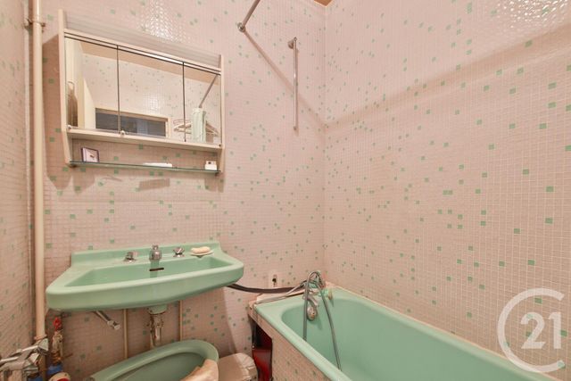 Appartement F4 à vendre - 4 pièces - 65.0 m2 - PARIS - 75013 - ILE-DE-FRANCE - Century 21 Lutèce Immobilier