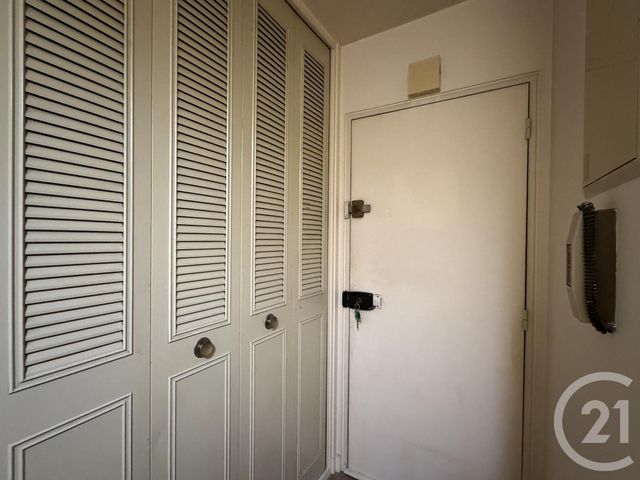 Appartement F1 à vendre - 1 pièce - 30.1 m2 - PARIS - 75013 - ILE-DE-FRANCE - Century 21 Lutèce Immobilier