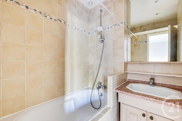 Appartement F2 à vendre - 2 pièces - 39.52 m2 - PARIS - 75005 - ILE-DE-FRANCE - Century 21 Lutèce Immobilier