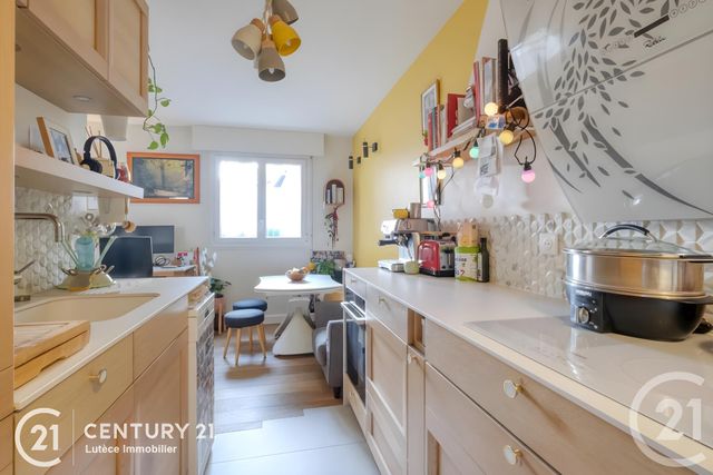 Appartement F3 à vendre - 3 pièces - 47.0 m2 - PARIS - 75013 - ILE-DE-FRANCE - Century 21 Lutèce Immobilier