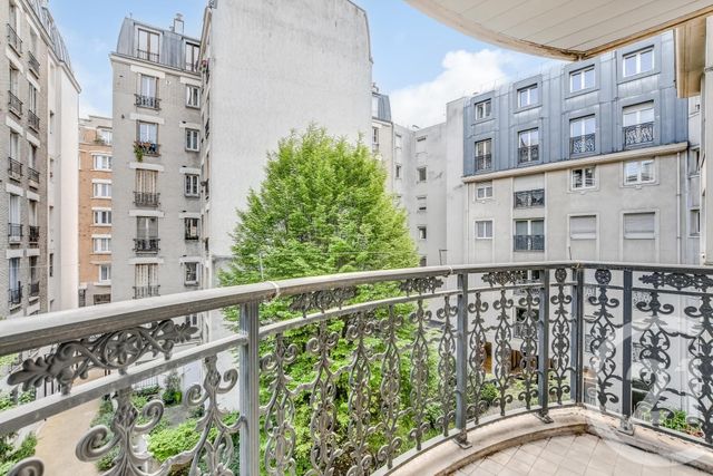 Appartement F2 à vendre - 2 pièces - 51.31 m2 - PARIS - 75013 - ILE-DE-FRANCE - Century 21 Lutèce Immobilier