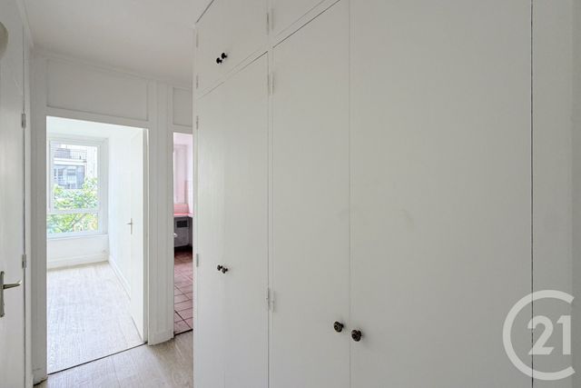 Appartement à vendre - 3 pièces - 56.12 m2 - PARIS - 75014 - ILE-DE-FRANCE - Century 21 Lutèce Immobilier