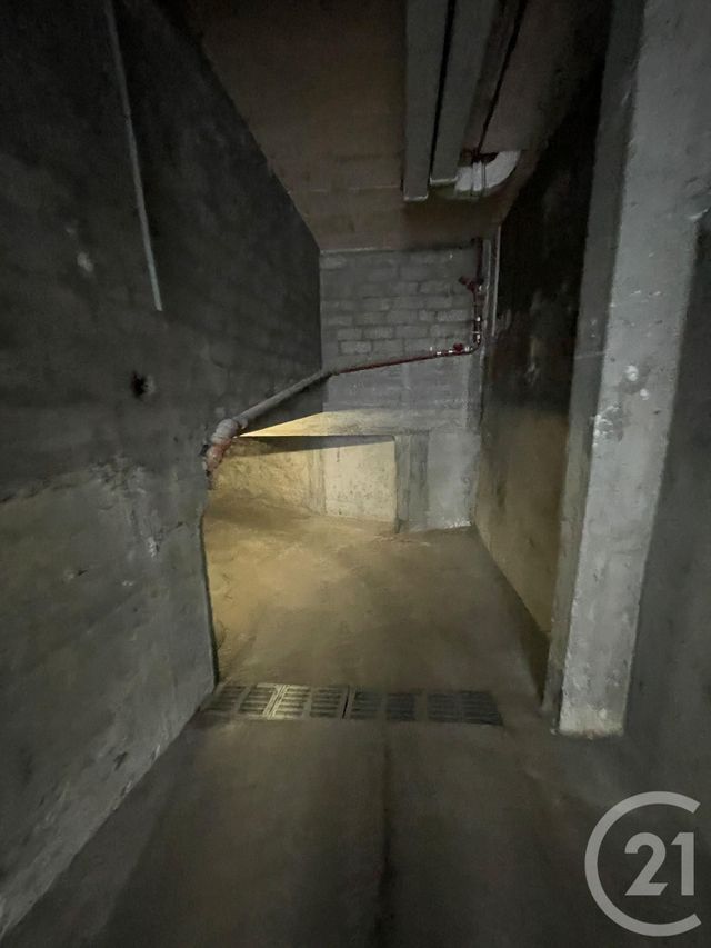 parking à vendre - 10.65 m2 - PARIS - 75015 - ILE-DE-FRANCE - Century 21 Lutèce Immobilier