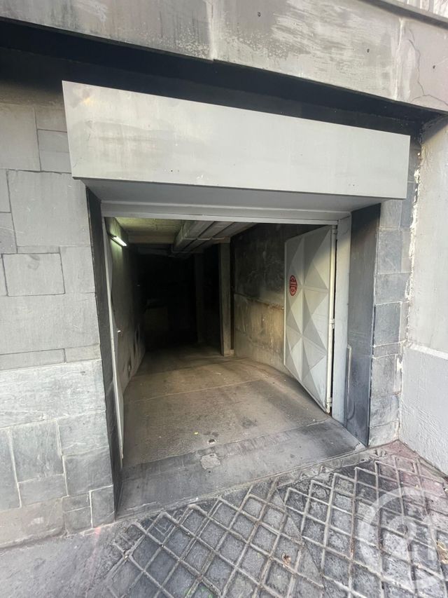 parking à vendre - 10.65 m2 - PARIS - 75015 - ILE-DE-FRANCE - Century 21 Lutèce Immobilier