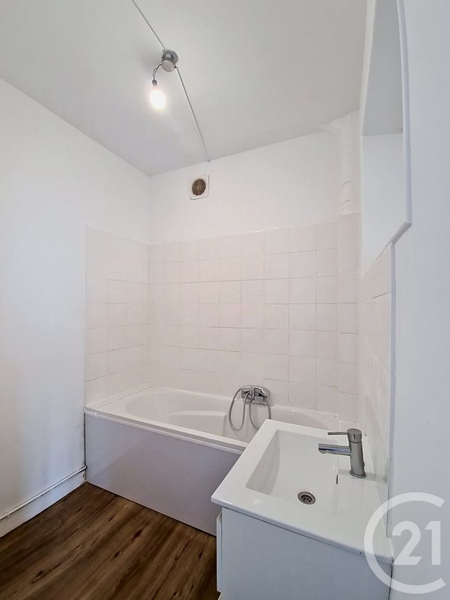 Appartement à vendre - 3 pièces - 56.4 m2 - GENTILLY - 94 - ILE-DE-FRANCE - Century 21 Lutèce Immobilier