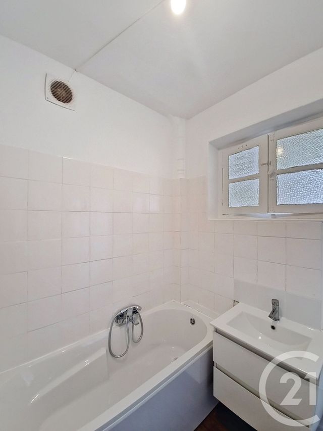 Appartement à vendre - 3 pièces - 56.4 m2 - GENTILLY - 94 - ILE-DE-FRANCE - Century 21 Lutèce Immobilier