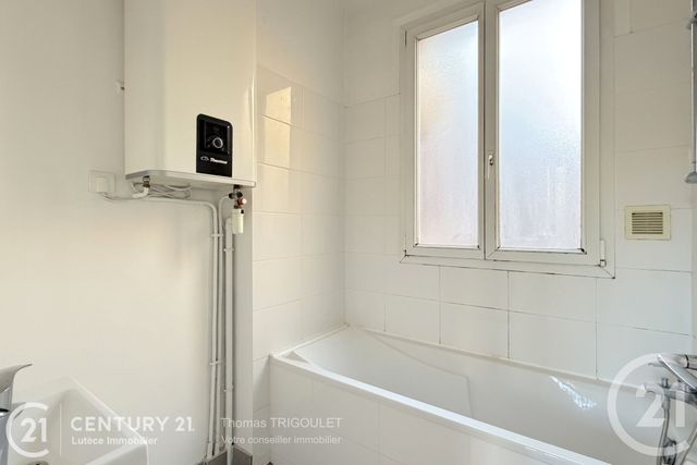Appartement F2 à vendre - 2 pièces - 32.2 m2 - PARIS - 75012 - ILE-DE-FRANCE - Century 21 Lutèce Immobilier